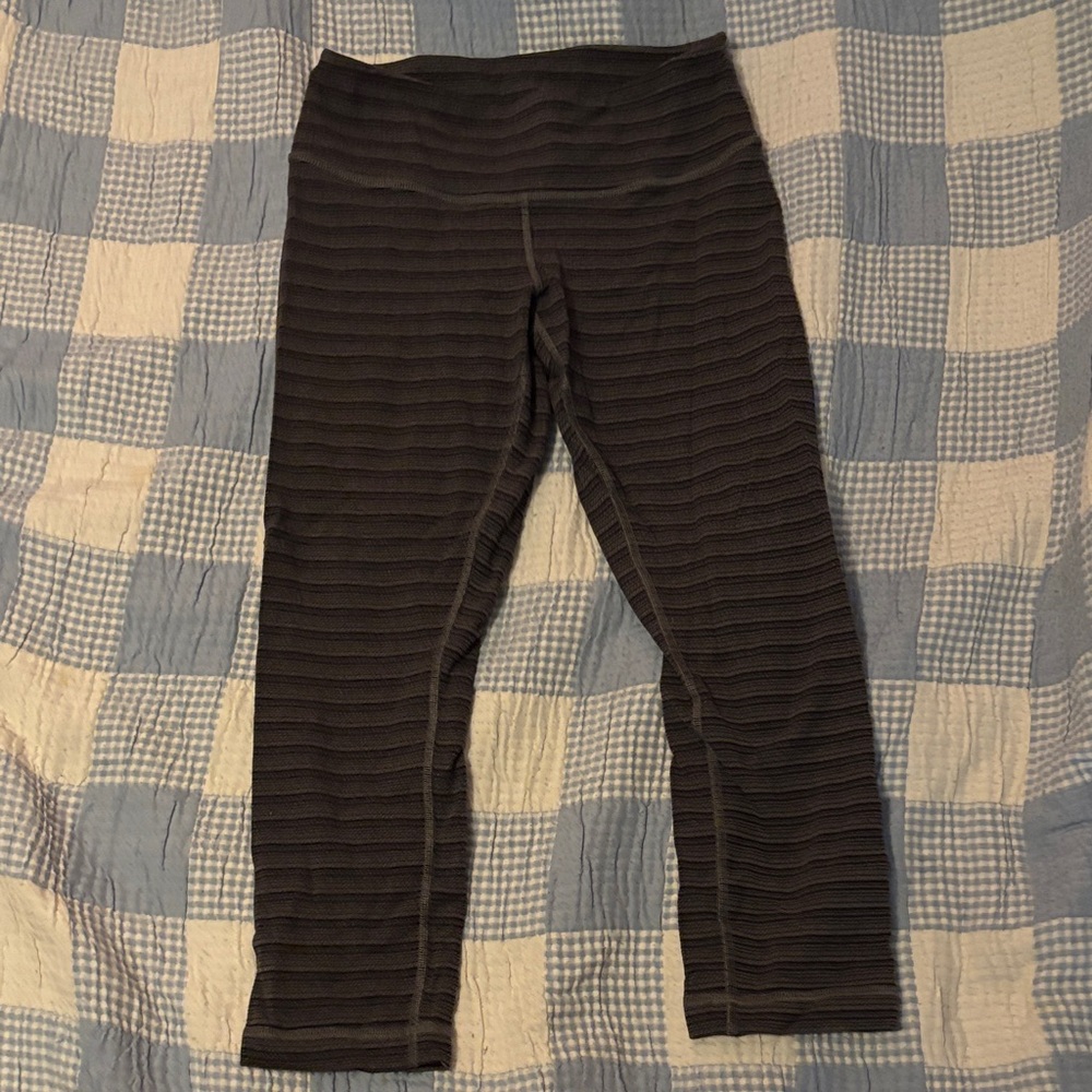 Lululemon Athletica Cropped Textured Black Leggings